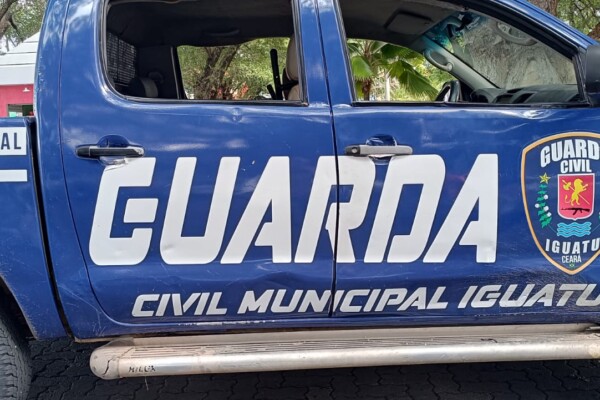 Homem acusado de furtar peça de motocicleta é conduzido à delegacia pela GCM em Iguatu